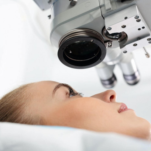 how much does cataract surgery coast